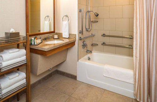 SeaTac Hotel | Hilton Seattle Airport & Conference Center