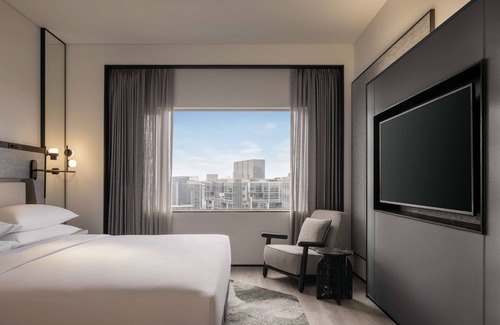 Orchard Hotel | Hilton Singapore Orchard