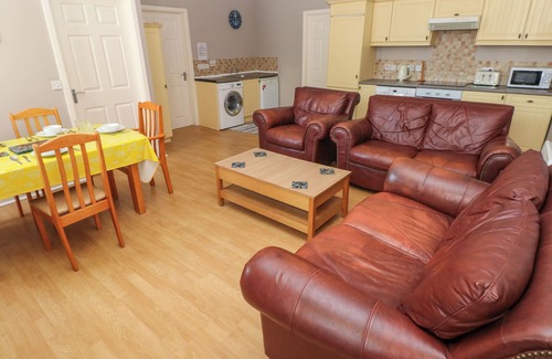Tenby Cottage | Hilton Snug
