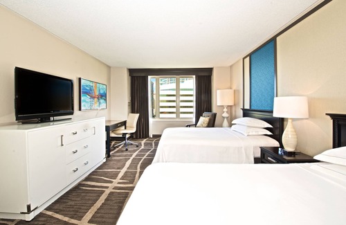 St. Petersburg Hotel | Hilton St. Petersburg Bayfront