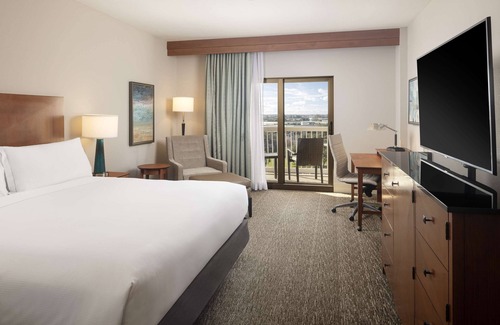 St. Petersburg - Clearwater Hotel | Hilton St. Petersburg Carillon Park