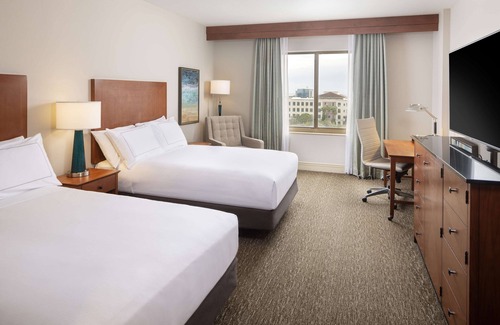 St. Petersburg - Clearwater Hotel | Hilton St. Petersburg Carillon Park
