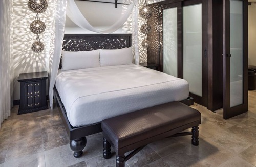 Zona Hotelera Hotel | Hilton Vacation Club Cabo Azul Los Cabosnwith Pool/Beach Rating: 10/10