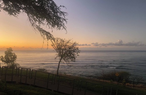Northeast Virginia Beach Resort | Hilton Waikikian Resort. Beautiful location at Hilton Hawaiian Village for Xmas