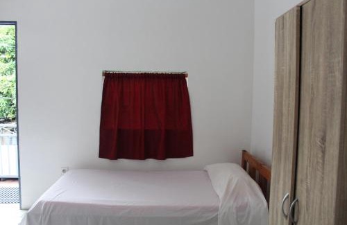 Papeete Bed & Breakfast | HIME LODGE