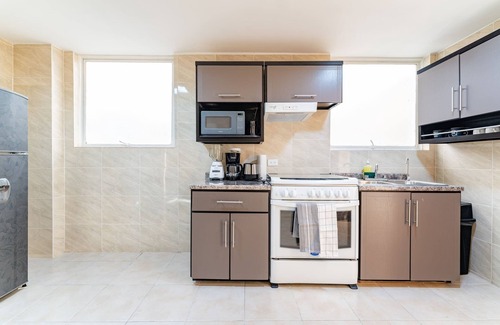 Hipodromo Apartment | Hipódromo Condesa Apartments by VH