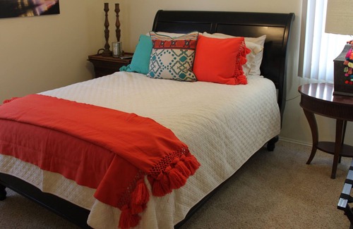 Altadena House | HIP CHARM & COMFORT IN ALTADENA (Pasadena adjacent)