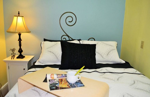 Over-the-Rhine Apartment | Hip Eclectic 1 Bedroom In Otr