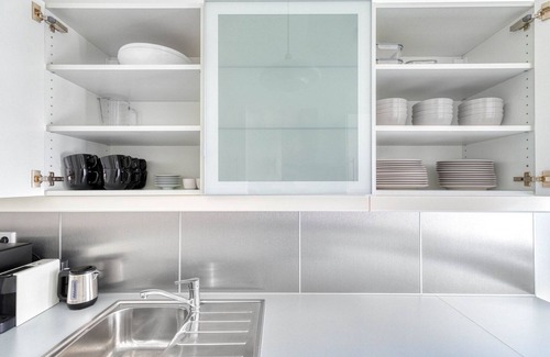 Schottenfeld Apartment | Hip Neubau 2BR w/Elevator, near shops, Metro U3, U6, by Blueground