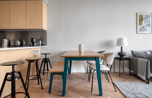 Shoreditch Apartment | Hip Shoreditch 1BR w/Security Concierge, nr Bars & Shops, by Blueground
