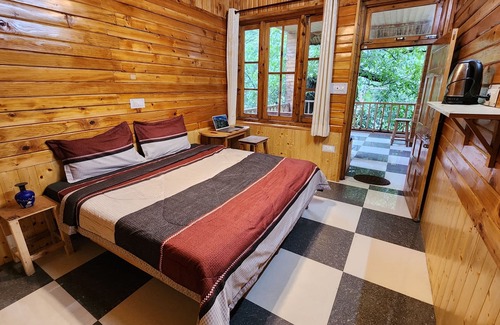 Banjar Bed & Breakfast | Hipostel Tirthan