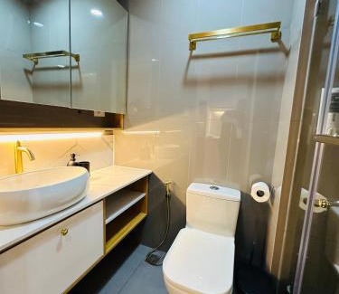 San Antonio Apartment | Hiraya Manawari Suite at Air Residences