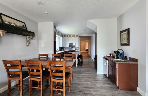 Columbus House | His or hers downtown retreat, walk to restaurants & entertainment