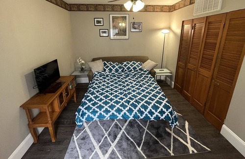 The Hill House | Historic 1 BR Home on The Hill! Near Bar K Dog Park / Restaurant!