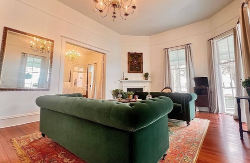 Monticello House | Historic 1909 Bishop House in the heart of downtown