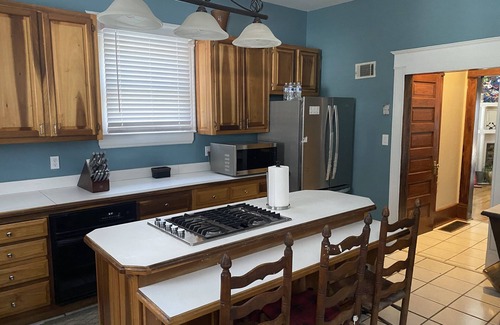 West End House | Historic 1920's 2200+ sq ft. home nesselted inside ATL’s West side belt line.