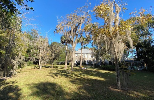 St. Marys House | Historic 5 Bedroom Home, Walk To Cumberland Island Ferry