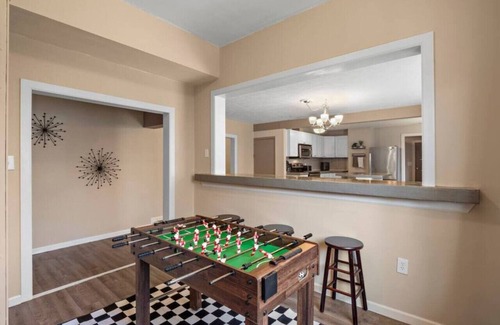 South Perry District House | Historic 5BR Home with Games Minutes to Downtown
