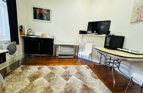 Albert Park House | Historic Albert Park Getaway - Experience Unique Melbourne