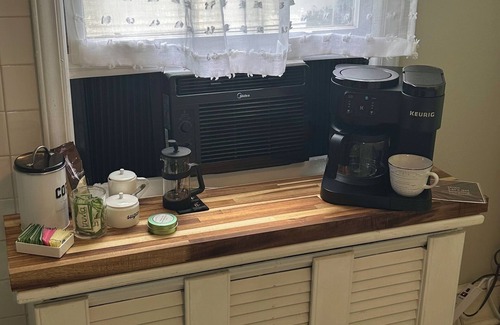 Old Southwest Apartment | Historic Apartment in Roanoke Near Carilion Hospital & Downtown - Pet Friendly