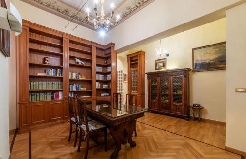 Sallustiano Apartment | Historic Apartment in Sallustiano