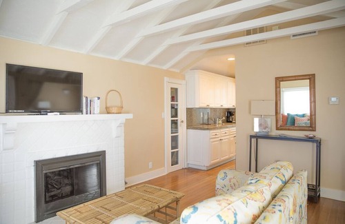 Laguna Beach Cottage | Historic Beach Cottage Nestled in the Heart of Laguna Beach