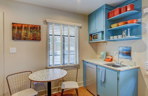 Boone Hotel | Historic Blue Ridge Tourist Court - Suite