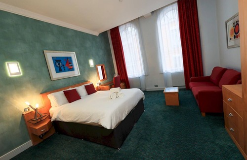 Nottingham City Centre Apartment | Historic Building Large Central 2 Bedroom Apartment Sleeps 6