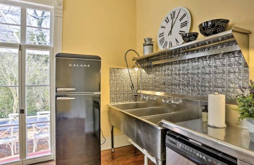 St. Elmo Improvement League House | Historic charm in St. Elmo 3BR/3BA situated on over an acre at base of Lookout
