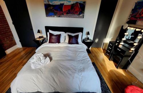 Over-the-Rhine Apartment | Historic Charm Modern Comfort