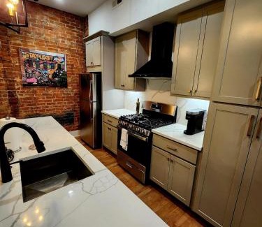 Over-the-Rhine Apartment | Historic Charm Modern Comfort
