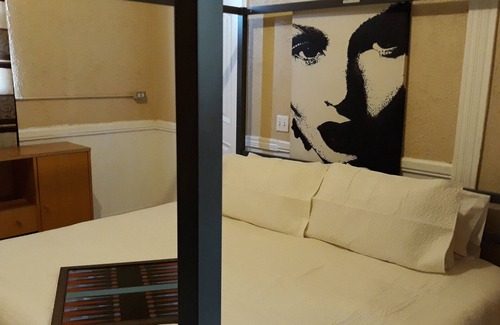 Chinatown Hotel | Historic City view Suites