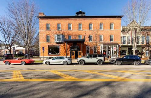Ellicottville Apartment | HISTORIC COMFY CONDO- Heart of Ellicottville, Self Checkin