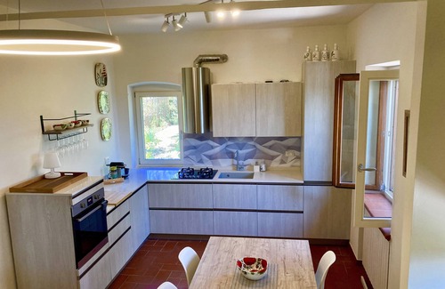 Citta della Pieve Cottage | Historic cottage immersed in nature and just a short walk from the lively town