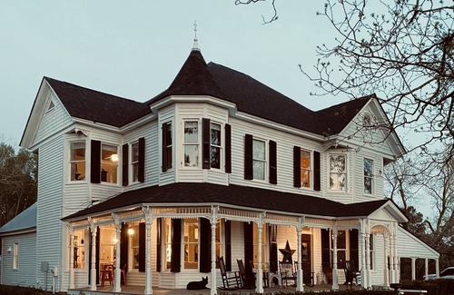Jewell Cottage | Historic cottage at 1895 Ashley Jewell estate 🍑42 acres and Ogeechee riverfront