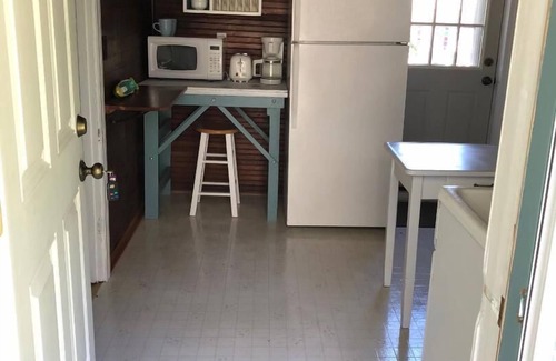 Ottawa Beach Cottage | Historic cottage by Holland State Park and Lake Michigan