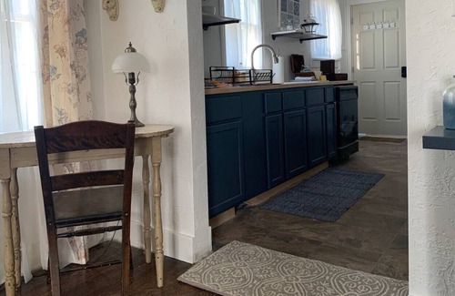 Rapid City Cottage | Historic Cottontail Cottage near Downtown