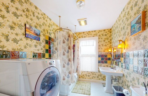 Winslow House | Historic Craftsman with period charm, covered porch, chef's kitchen, W/D & gym