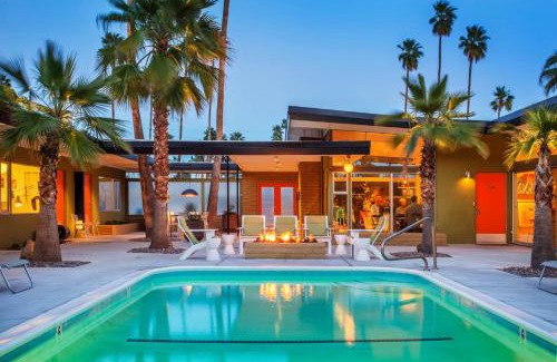 Tahquitz River Estates Apartment | Historic Desert Star