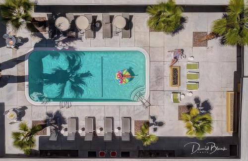 Tahquitz River Estates Apartment | Historic Desert Star