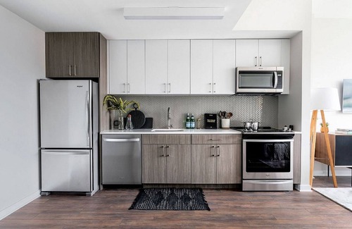 Downtown Jersey City Apartment | Historic Downtown 2 bedroom apartment in a good environment