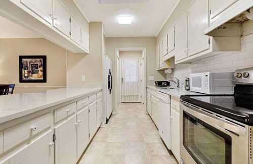 Statesboro House | Historic Downtown Hideaway