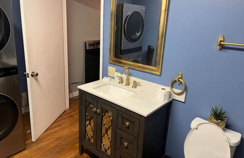Elizabethton Apartment | Historic Downtown Loft Overlooking Beautiful & Unique Covered Bridge 🐾 Friendly