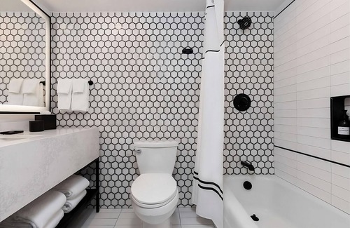 Charleston Historic District Hotel | Historic Elegance Meets Modern Comfort in Charleston! Pets Allowed, Outdoor Pool