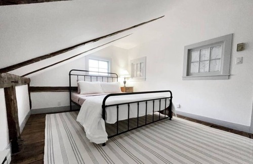 West Cornwall House | Historic Estate - 5 min to Mohawk Mt Ski Resort