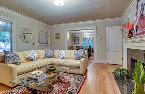Central Oregon House | Historic Eugene Vacation Rental ~ 6 Mi to UO!