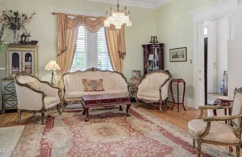 Franklin Bed & Breakfast | Historic Fairfax Bed and Breakfast