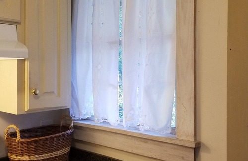 Moultrie House | Historic family home near downtown & diving well. Lovingly furnished, large lot