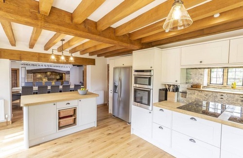 Martock Other | Historic Farmhouse with style