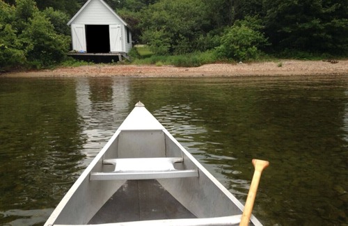 Bristol House | Historic Getaway with Private Beach Access